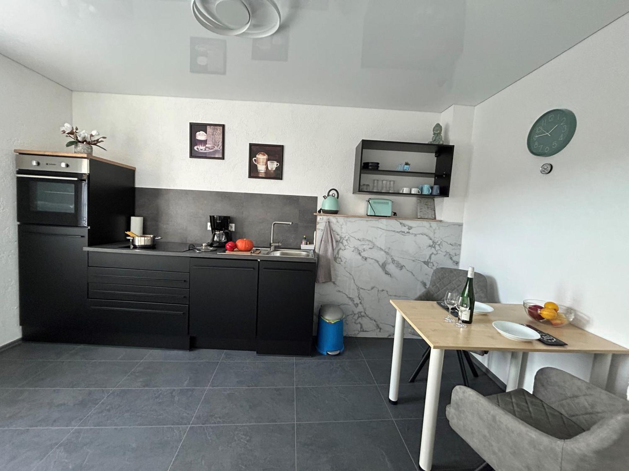 Camping Waldfrieden Saarburg Esterno foto